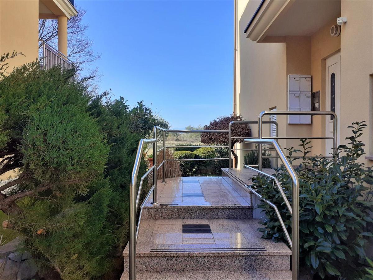 Apartment Camellia Vantacici Ngoại thất bức ảnh